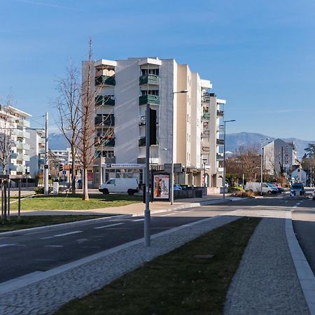 Lac-Montagne-Leman-Geneva, Garage, Tram Annemasse Exterior photo